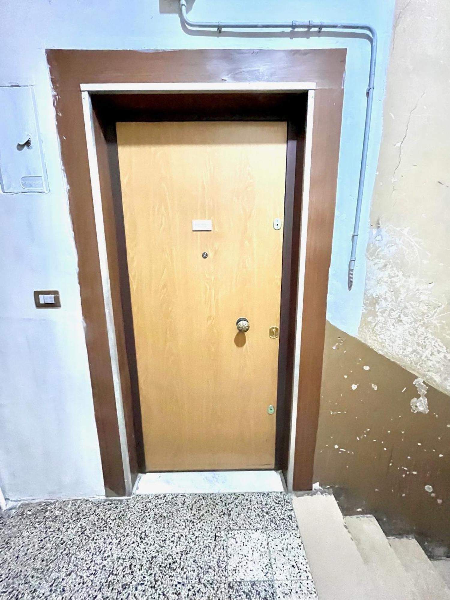 Mada'S Apartment Comfort Бари Экстерьер фото